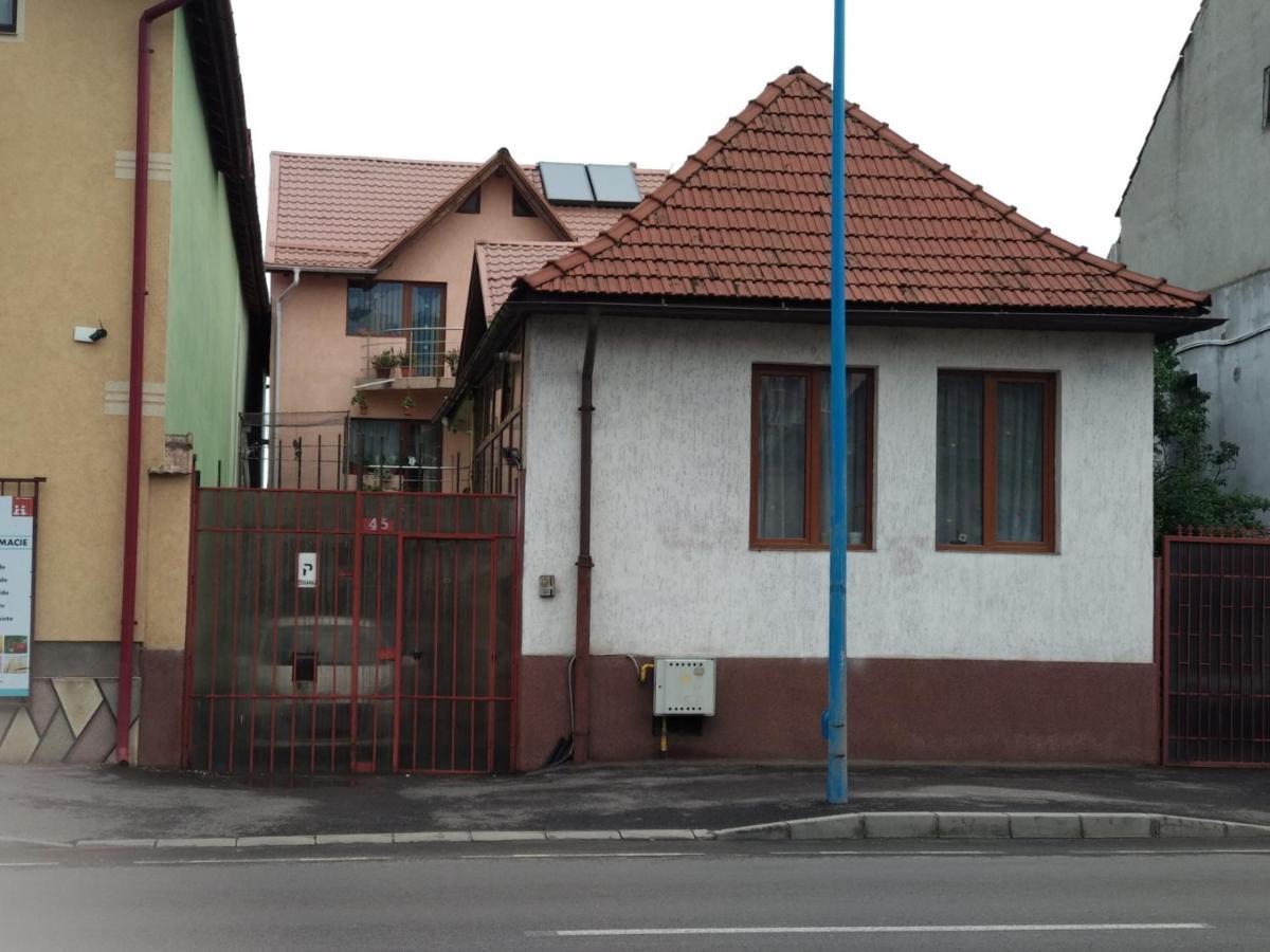 Casa Charlot Apartamento Braşov Exterior foto